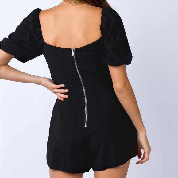 Princess Polly “Ruthie” playsuit - Picture 2 of 2